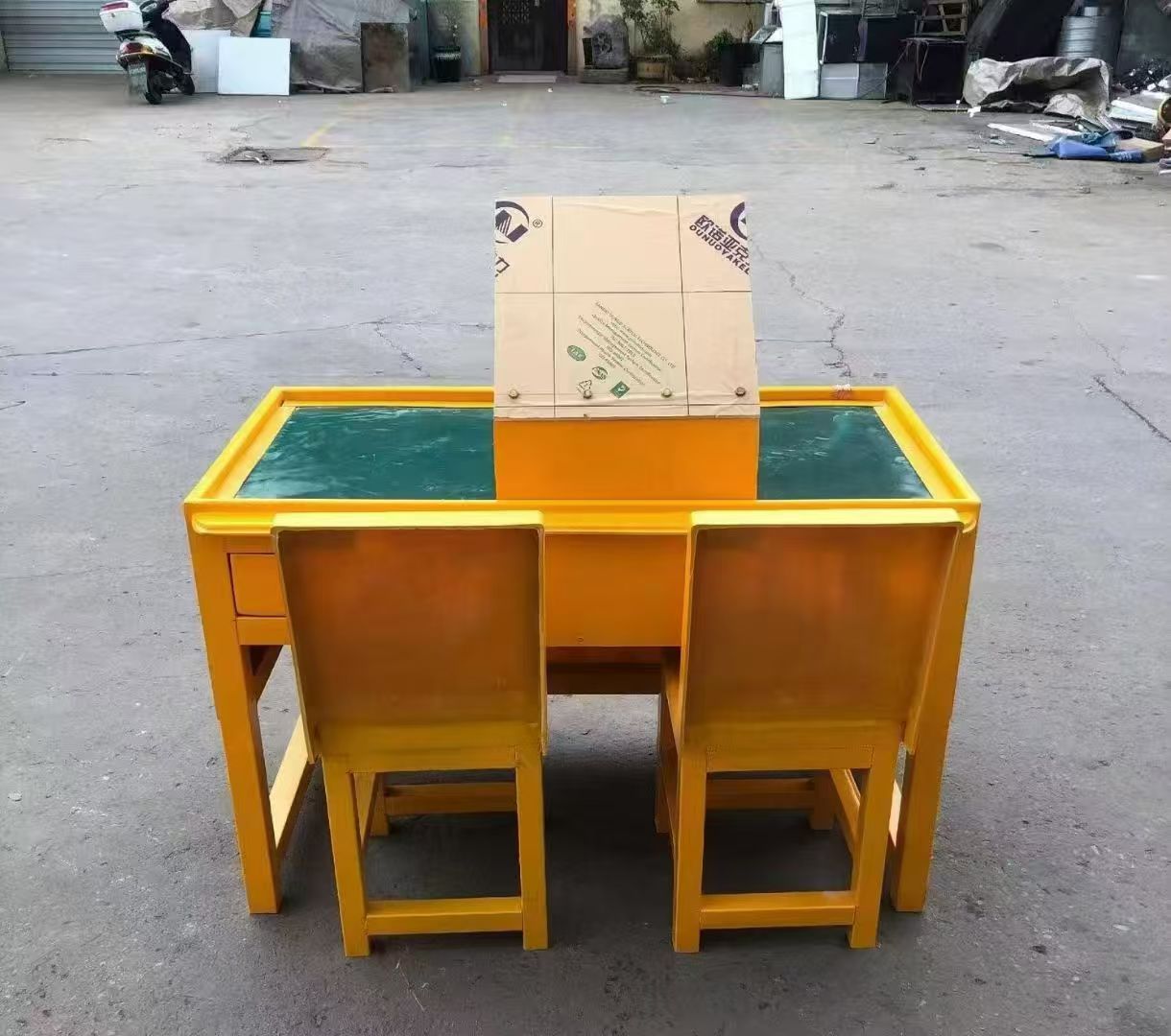 绥宁防静电导通桌井下煤矿火工品发放桌：危险品流转的安全守护者
